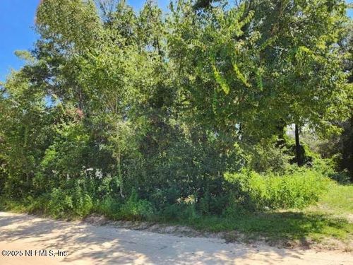 221 Oak St, Hawthorne, FL, 32640-5644 | Card Image