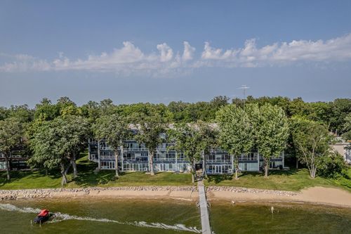 314-315 Park Lake Blvd, Detroit Lakes, MN, 56501-4430 | Card Image