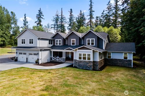 25327 Ne 67th Pl, Redmond, WA, 98053-2612 | Card Image