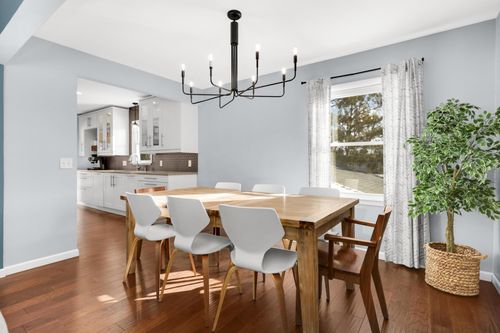 5339 Manitou Rd, Excelsior, MN, 55331-9564 | Card Image