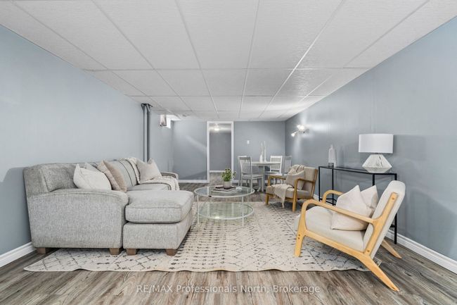 4 Red Maple Crt, House other with 3 bedrooms, 2 bathrooms and 4 parking in Gravenhurst ON | Image 26