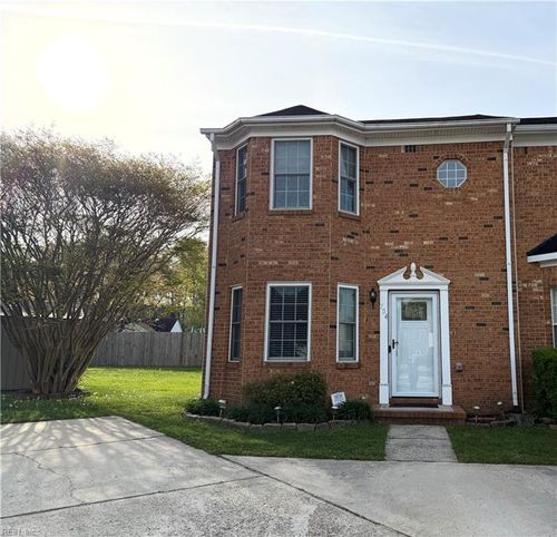 704 Byrd Ct, Chesapeake, VA, 23320-6663 | Card Image