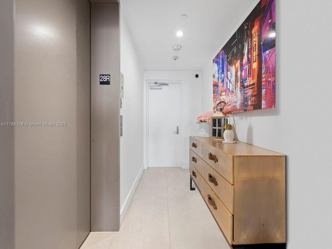 UNIT-2805 - 3131 Ne 7 Th Ave, Condo with 2 bedrooms, 2 bathrooms and null parking in Miami FL | Image 19