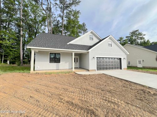 4272 Pinehurst Ct, Farmville, NC, 27828-3301 | Card Image