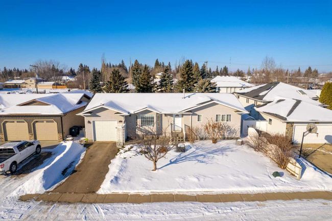 510 2 Street E, Home with 4 bedrooms, 3 bathrooms and 5 parking in Maidstone SK | Image 1