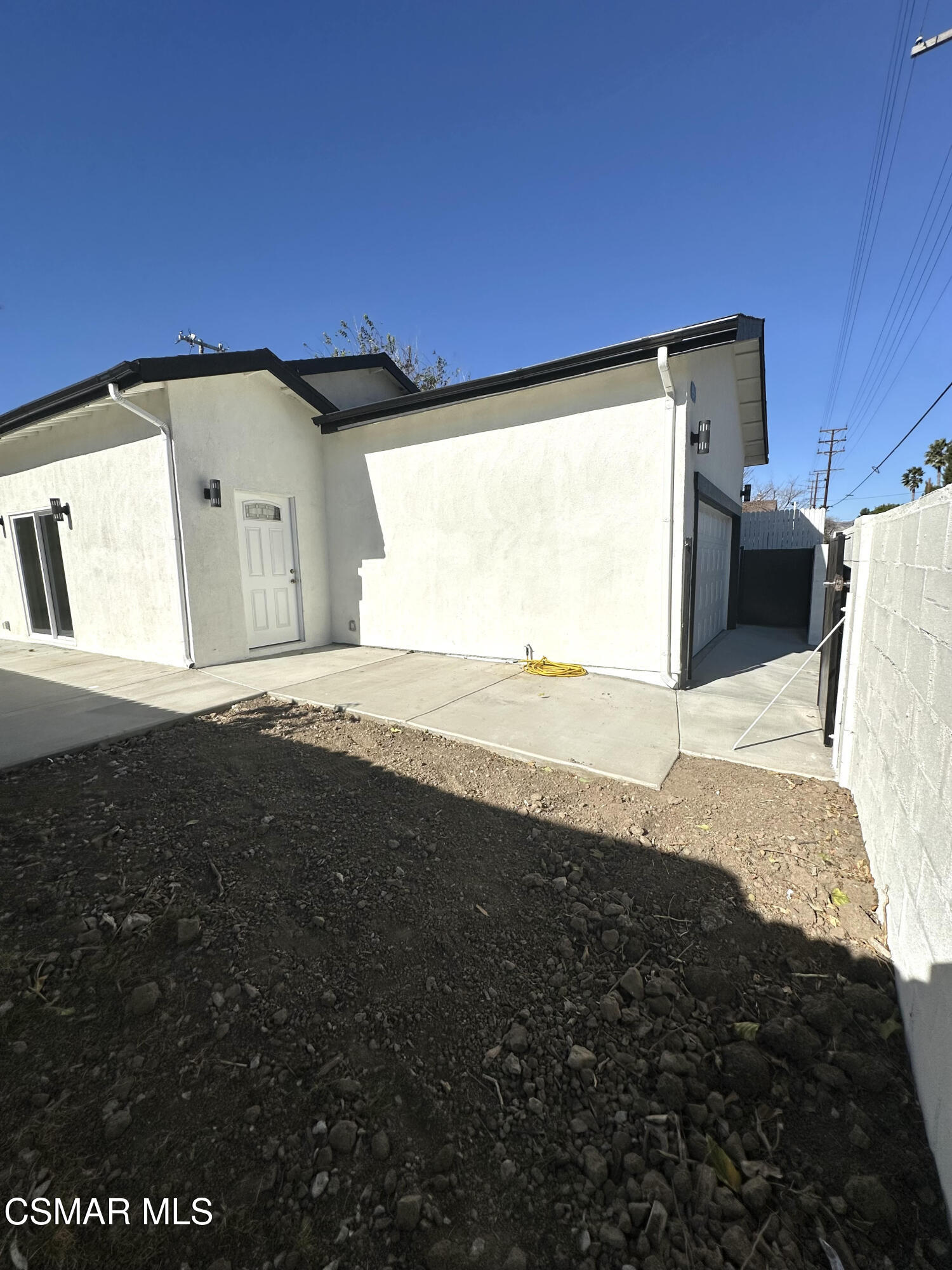 Residential Lease in Northridge 2