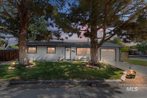 809 Hudson St, Middleton, ID, 83644-3049 | Card Image