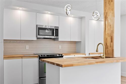 apt-201-7511 S Oriole Blvd, Delray Beach, FL, 33446-3519 | Card Image