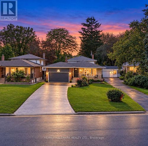 242 Beechgrove Dr, House with 4 bedrooms, 2 bathrooms and 8 parking in Scarborough ON | Card Image