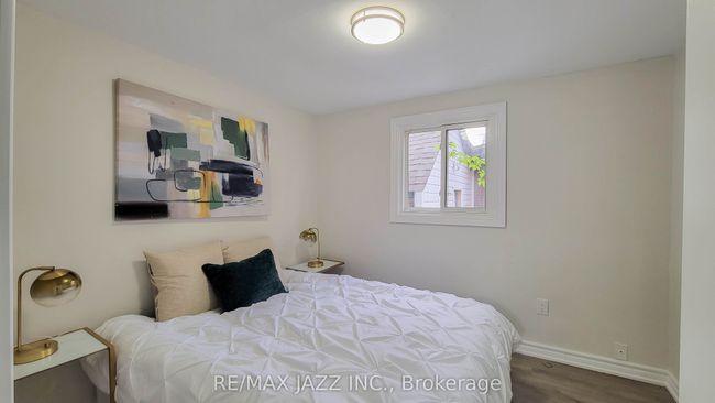 7 Maple St, House other with 5 bedrooms, 2 bathrooms and 1 parking in Oshawa ON | Image 6