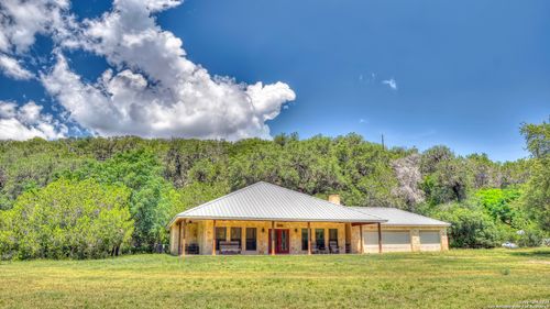 79 Woodruff Rd, Leakey, TX, 78873-3116 | Card Image