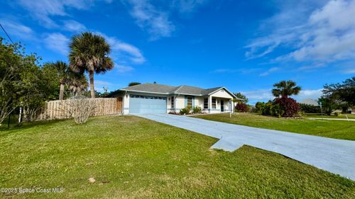 175 Chaloupe Ter, Sebastian, FL, 32958-6253 | Card Image