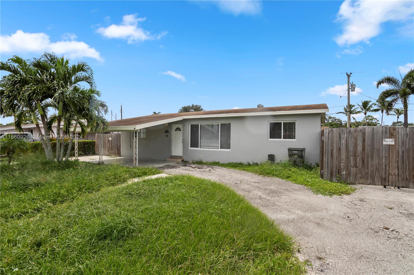 Dionne Dr, West Palm Beach, FL 33406