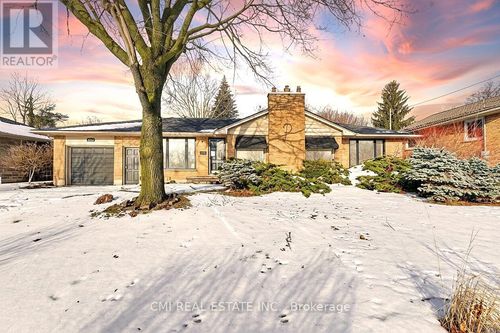 645 Riverside Dr, London, ON, N6H2S2 | Card Image