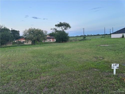 32806 Jorge St, Los Fresnos, TX, 78566-1509 | Card Image