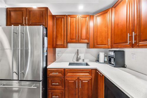 101-9999 N Belfort Cir, Tamarac, FL, 33321-1812 | Card Image