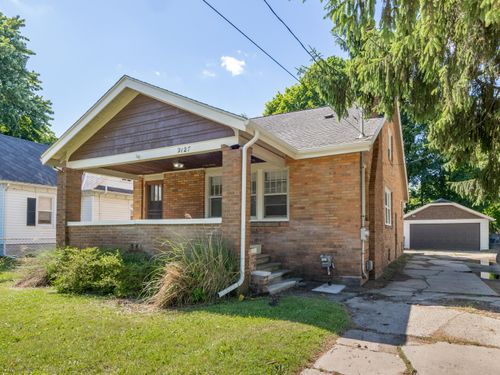 2127 W Main Street, Kalamazoo, MI, 49006 | Card Image