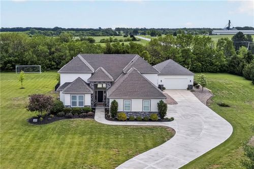 15063 S Canton St, Gardner, KS, 66030-7508 | Card Image