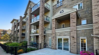 103 - 45 Ferndale Dr S, Condo with 1 bedrooms, 1 bathrooms and 1 parking in Barrie ON | Image 2