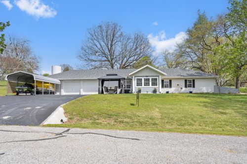 226 Hunt Club Circle, Galena, MO, 65656 | Card Image