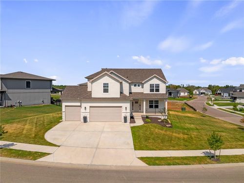 25010 W 142nd St, Olathe, KS, 66061-7677 | Card Image