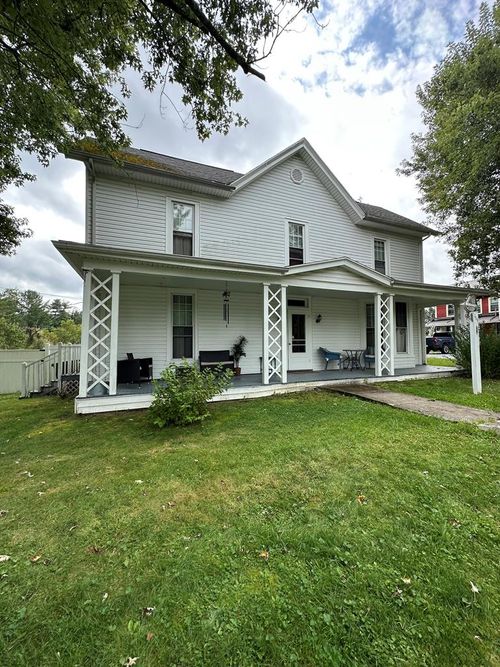 114 E Concord St, Athens, WV, 24712-1140 | Card Image