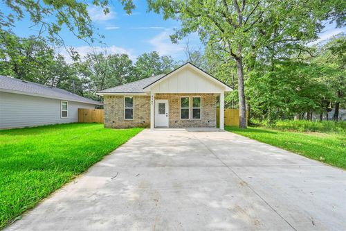 6147 Shawnee Dr, Mabank, TX, 75156-7947 | Card Image