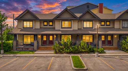 1311-121 Copperpond Common Se, Calgary, AB, T2Z5B6 | Card Image