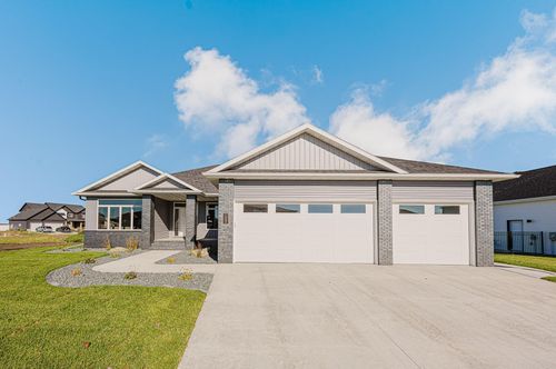 1082 Larkin Ln W, West Fargo, ND, 58078-8355 | Card Image