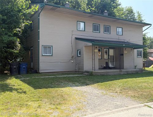 31913 Roscommon St, Westland, MI, 48186-4735 | Card Image