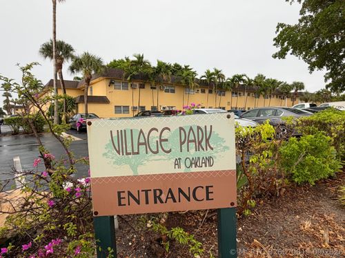 507-5174 Ne 6th Ave, Oakland Park, FL, 33334-3313 | Card Image