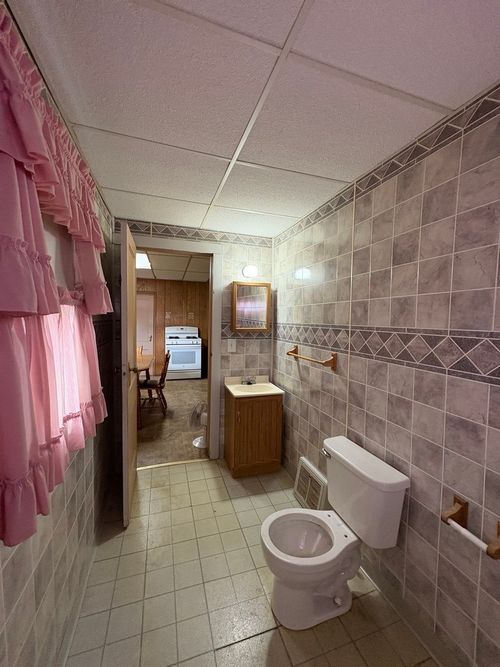 805 Bellevue Ave, Ottawa, IL, 61350-1666 | Card Image