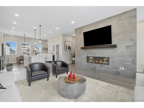 10139 E 62nd Ave, Denver, CO, 80238-4374 | Card Image