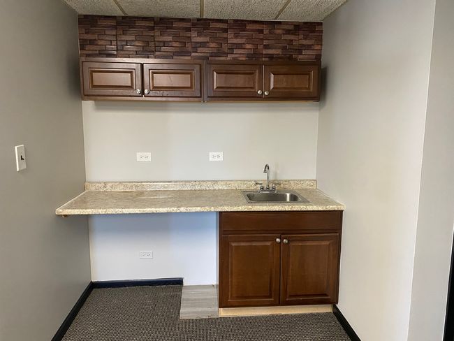 202 - 4711 137 Th St, Home with 0 bedrooms, 0 bathrooms and null parking in Crestwood IL | Image 5