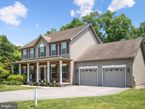 48 Patapsco Cir, FALLING WATERS, WV, 25419-4364 | Card Image