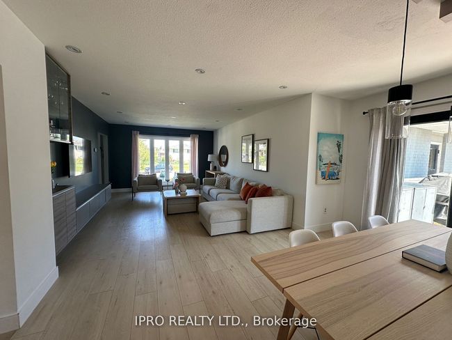 199 Willowridge Rd, House other with 4 bedrooms, 3 bathrooms and 4 parking in Etobicoke ON | Image 4
