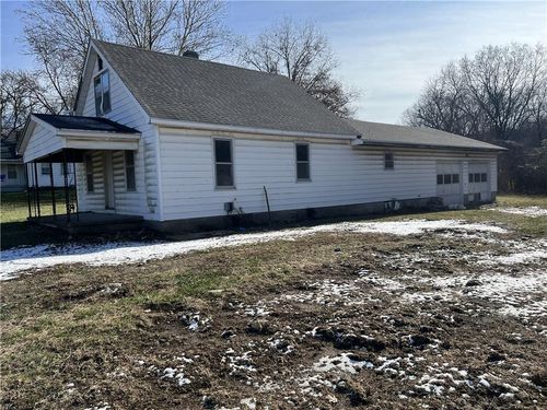 208 Harrington Ave, Saint Joseph, MO, 64504 | Card Image