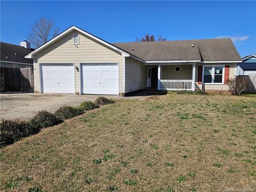 2948 Rosemeade Dr, Fayetteville, NC, 28306-9108 | Card Image