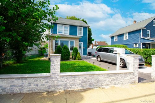 361 E Columbia St, Hempstead, NY, 11550-2840 | Card Image