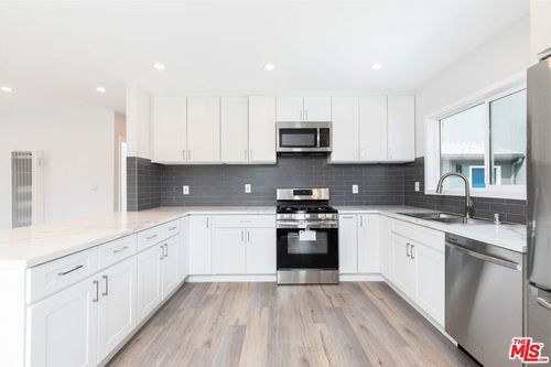 3872 Bentley Ave, Culver City, CA, 90232 | Card Image