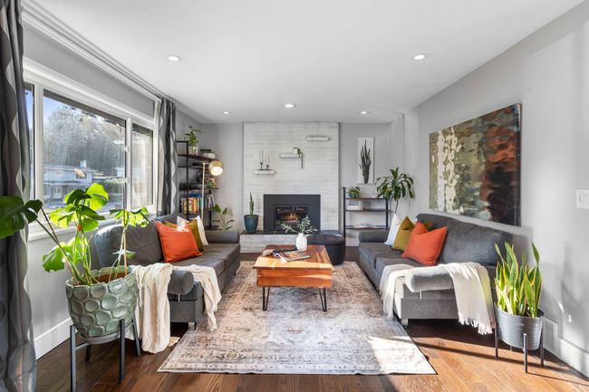 1777 Chalmers Ave, House other with 4 bedrooms, 3 bathrooms and 6 parking in Port Coquitlam BC | Image 4
