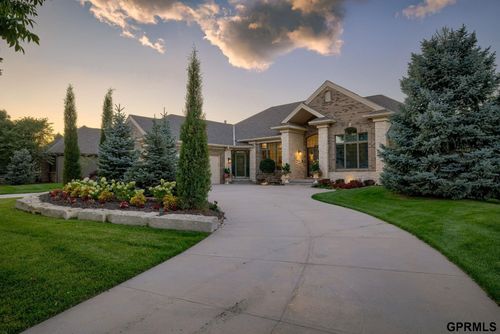 19010 Hamilton St, Elkhorn, NE, 68022-4487 | Card Image