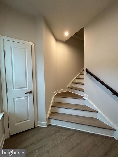 2646 Tisbury Ln, DOWNINGTOWN, PA, 19335-2180 | Card Image