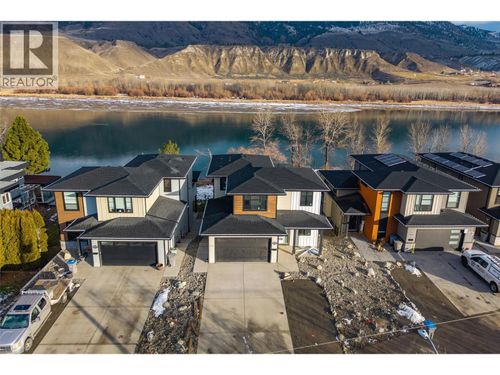 2850 Thompson Dr, Kamloops, BC, V2C4L8 | Card Image