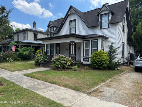 421 E 2nd St, Washington, NC, 27889-5004 | Card Image