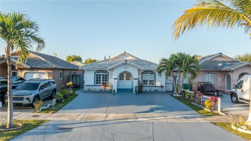 10095 Nw 127th Street, HIALEAH, FL, 33018 | Card Image