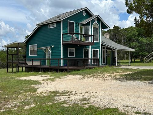 136 N Scenic Loop, Canyon Lake, TX, 78133-4392 | Card Image