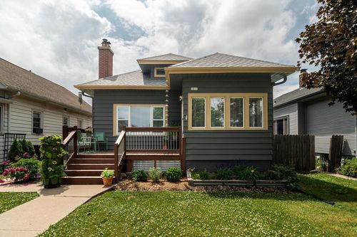 1015 S 76th Street, WEST ALLIS, WI, 53214 | Card Image