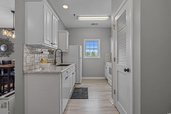 UNIT-201 - 2080 Cross Gate Blvd, Condo with 2 bedrooms, 2 bathrooms and null parking in Myrtle Beach SC | Image 4