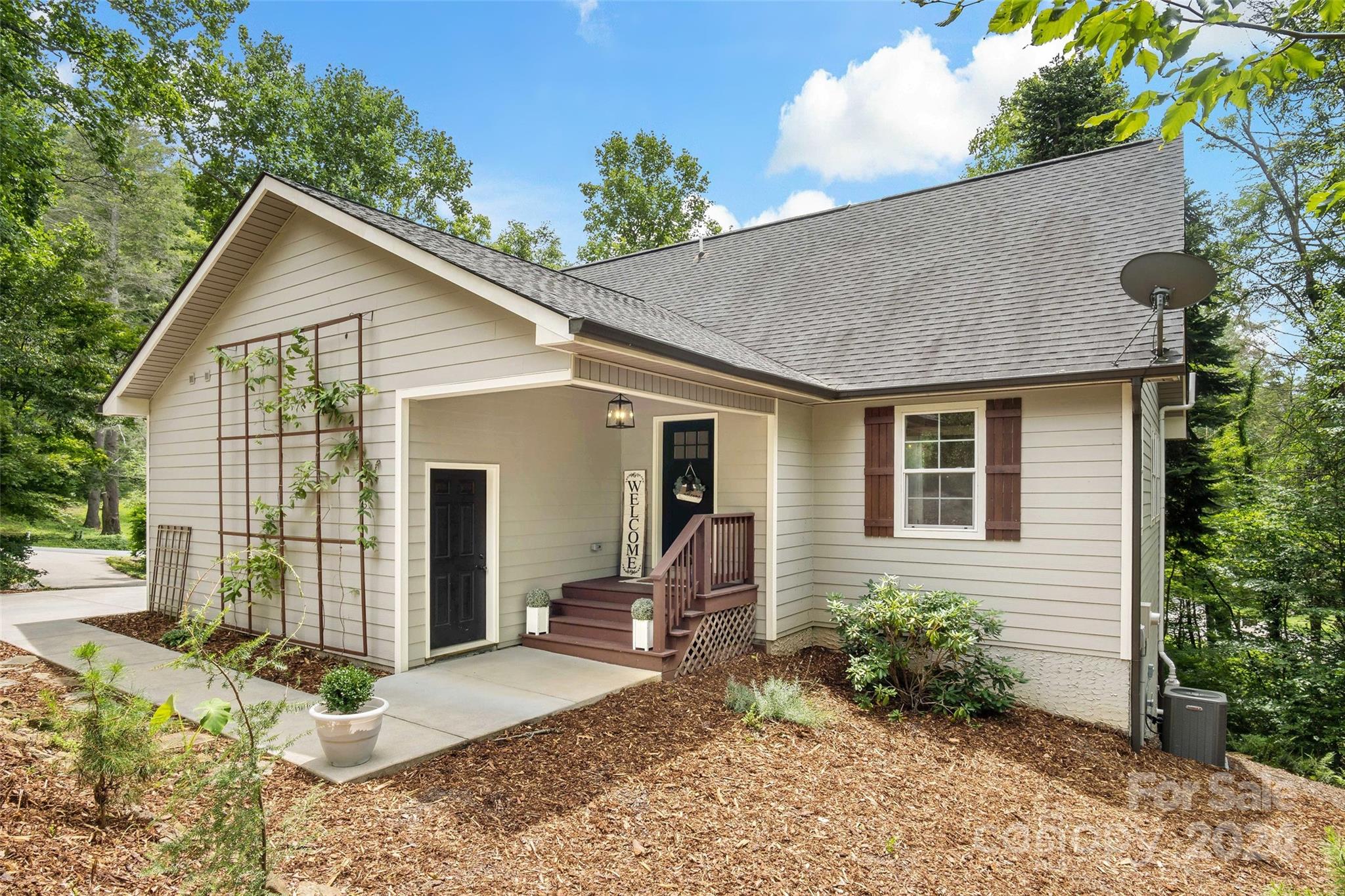 Stone Crest Mountain Dr, Black Mountain, NC 28711